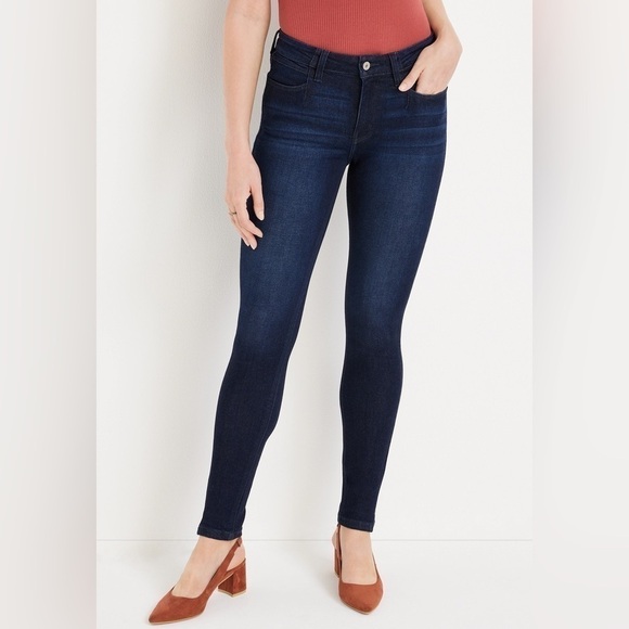 KanCan Mid Rise Dark Blue Wash Skinny Leg Jeans size 26 - Picture 1 of 8